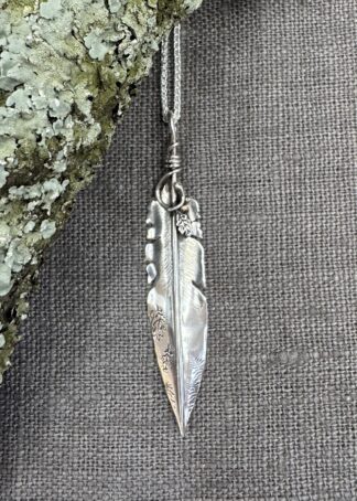WoodPecker Feather & Oak
